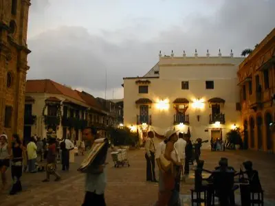 in the photo: the city of Cali, Colombia