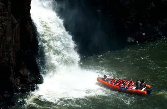 In photo: Macuco safari and  the Foz do Iguaçu waterfalls 
