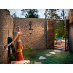 Blancaneaux Hotel