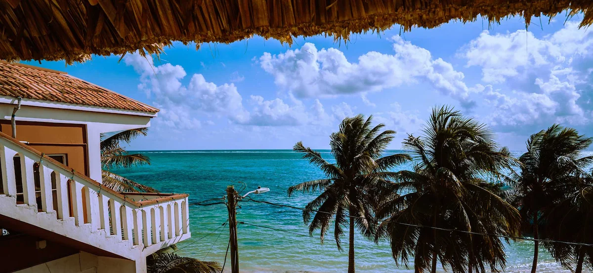 Belize: Best of Both Worlds -1974
