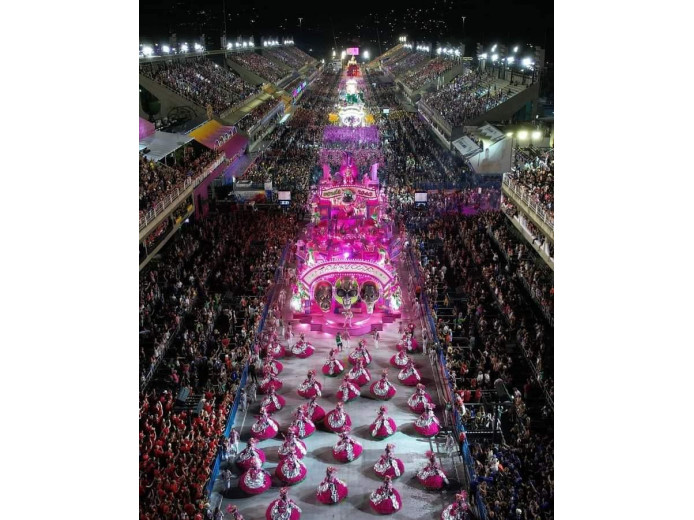 Champion parade in Rio and Iguazu Waterfalls