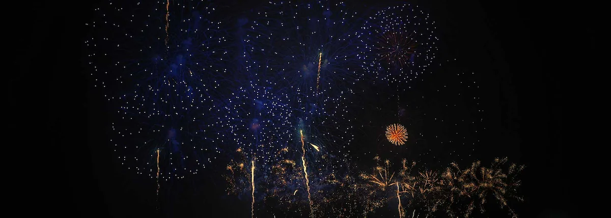 Record-breaking NYE fireworks in Rio, 2.5 million at Copacabana Beach