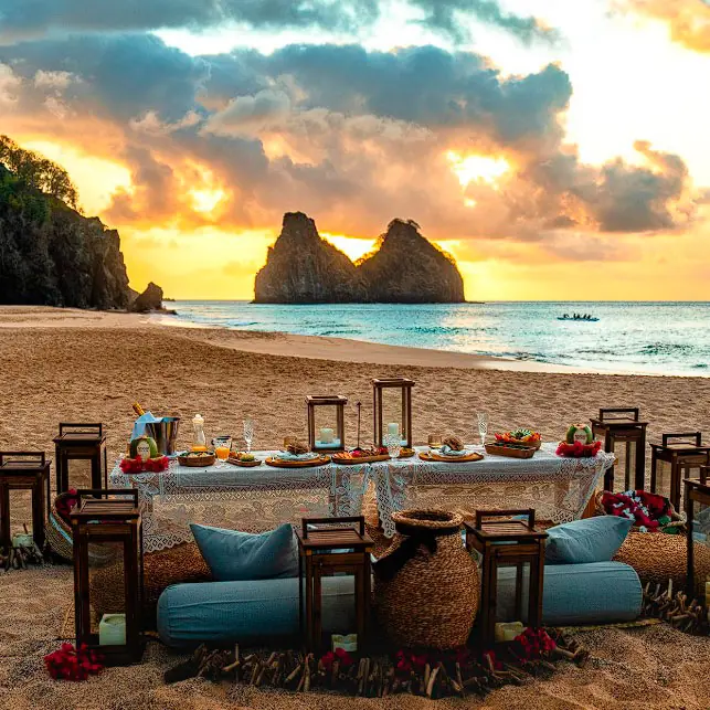 Romantic picnic at NANNAI Muro Alto, beach dinner in Porto de Galinhas, Brazil