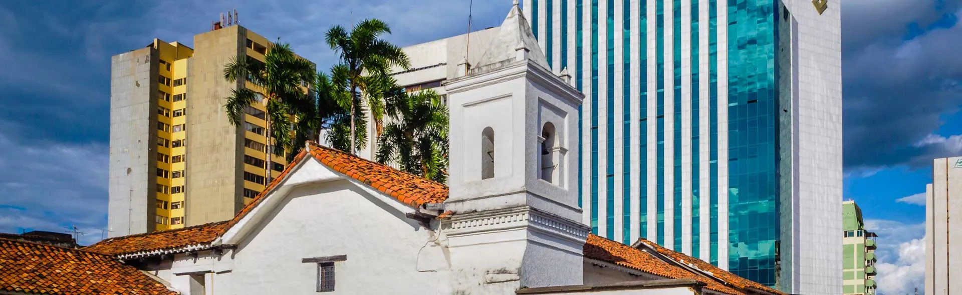 in the photo: the city of Cali, Colombia