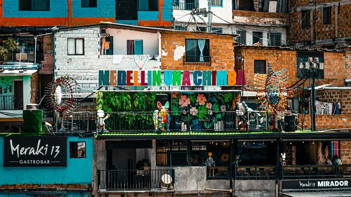 City tour of Medellín, Comuna 13 and street art of Colombia