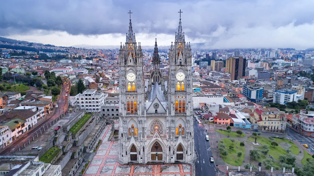 Day 13: Quito – …  -12