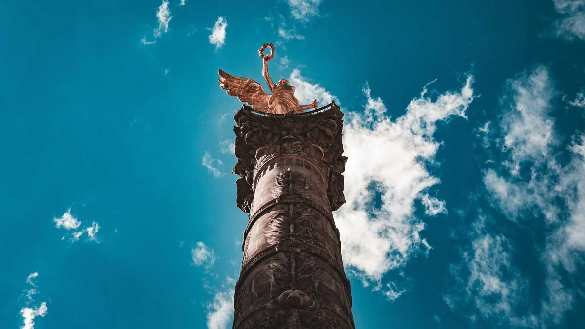 View of the Independence Column in Mexico City, Angel and Reforma Avenue
