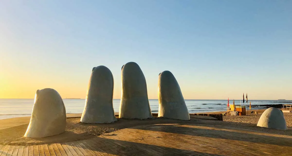 Los Dedos La Mano in Punta del Este, Uruguay