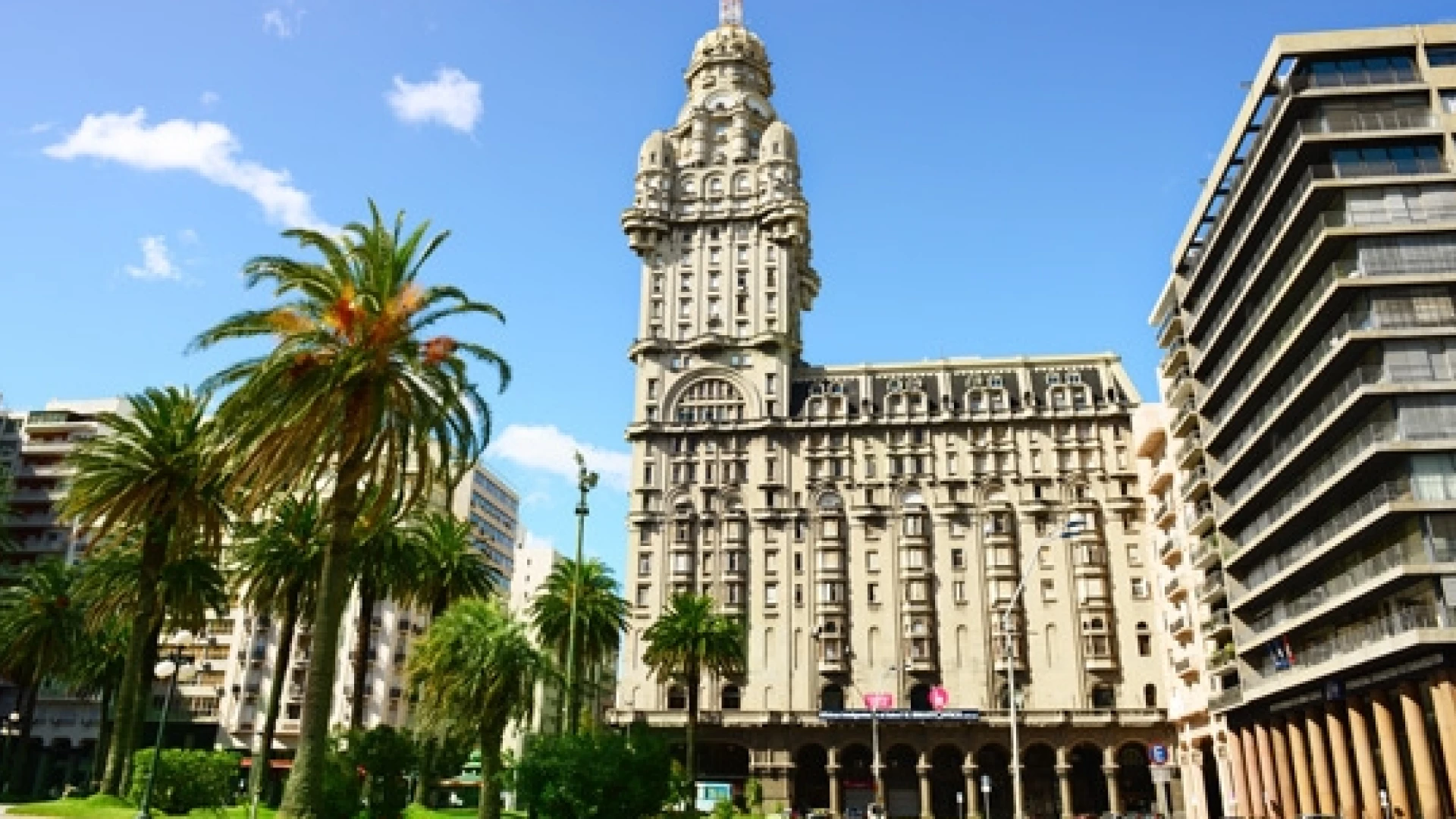 Montevideo: City tour and Historic Center