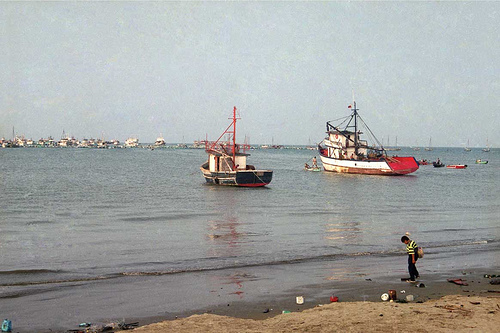 In the photo: the city of Manta in Ecuador