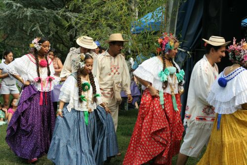 In the photo: the Emberа Indians in Panama