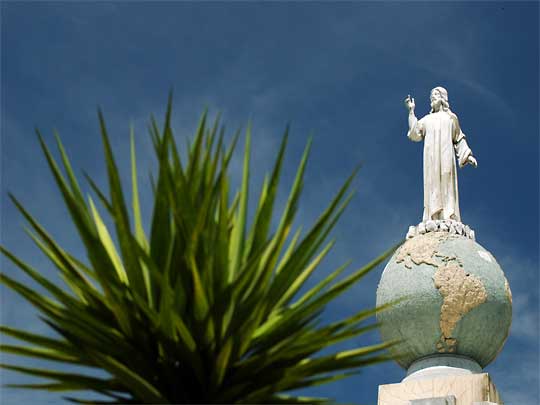 In the photo: the city of San Salvador in El Salvador