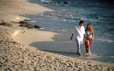 In the photo: a romantic vacation in Mexico