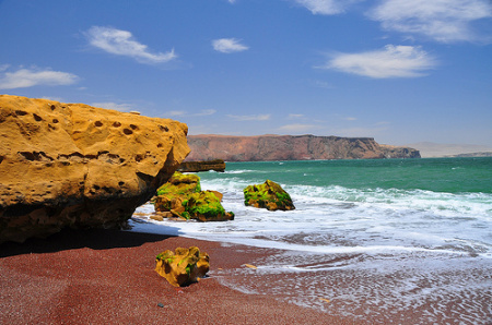 in the photo: Paracas Peninsula in Peru 