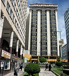 Hotel Gloria -2001