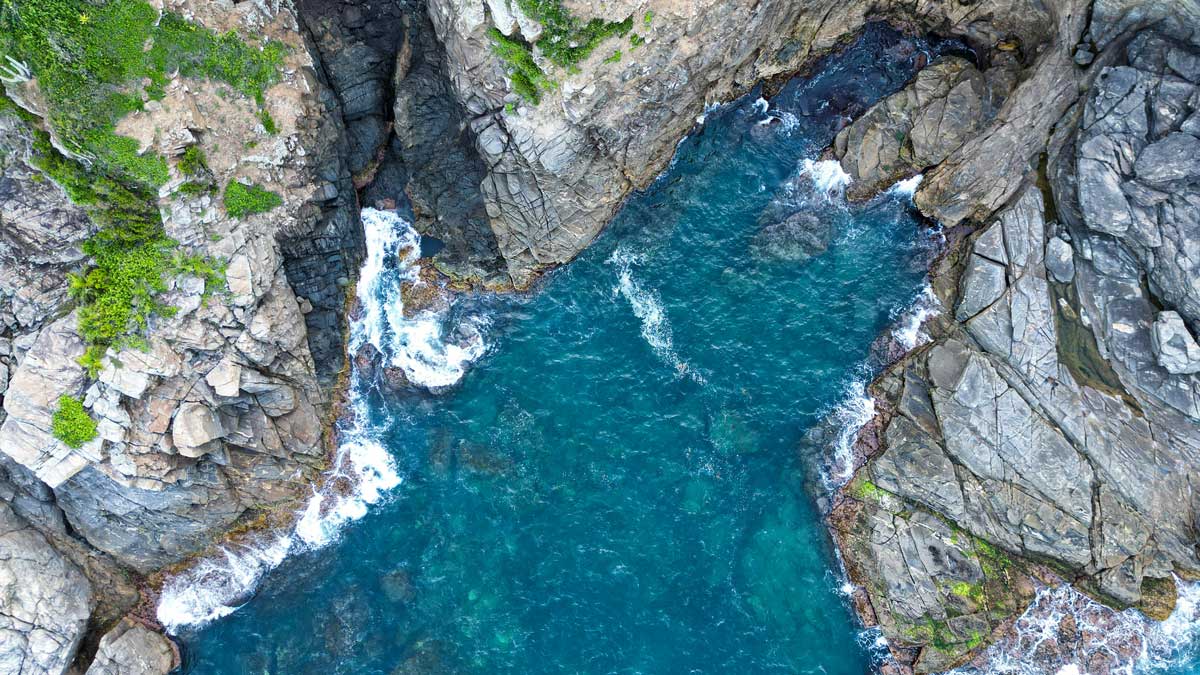 Buzios resort on the ocean coast, Brazil – turquoise water, white sand beach, luxury beach vacation destination