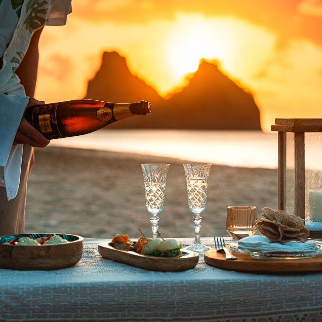 Dinner on the beach at Nannai Muro Alto, sunset and Brazilian cuisine for two