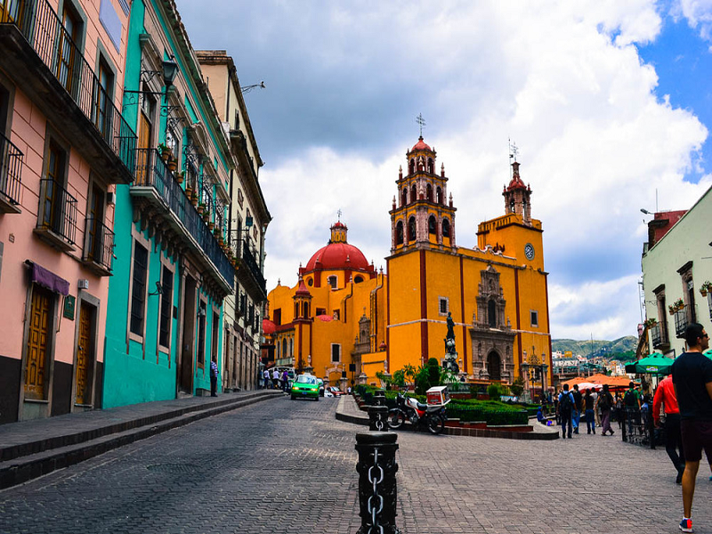 Day 9: Guanajuato – Guadalajara	(B) -8