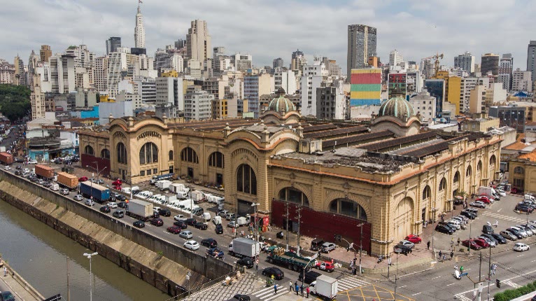 Municipal Market building and central São Paulo skyline