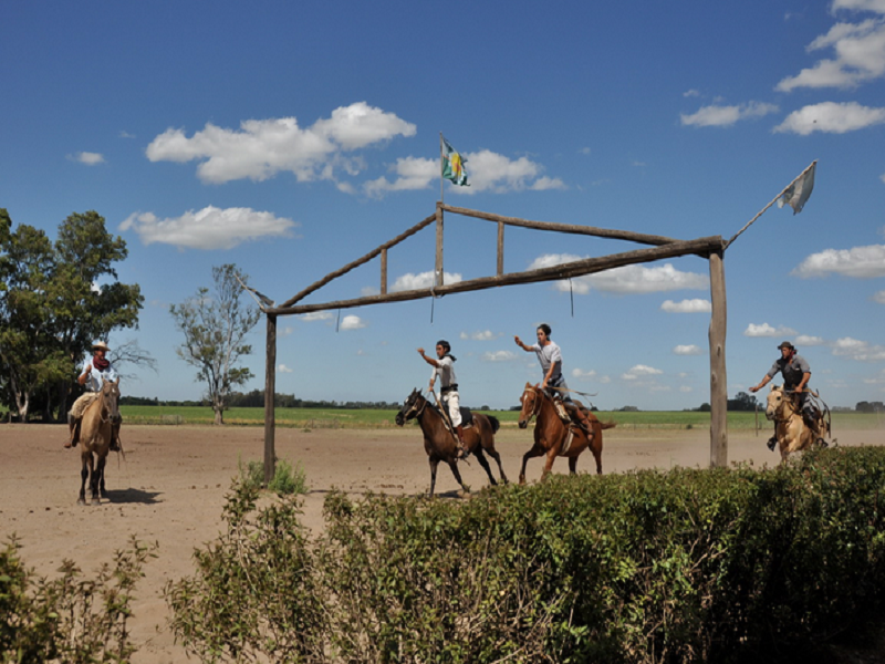 Day Ranch and Fiesta Gaucha in Santa Susana Ranch. -5